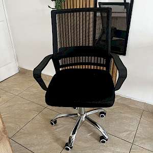 Silla escritorio negra