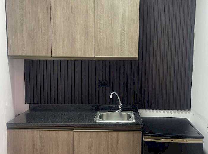 Mueble A&eacute;reo y de Piso con Fregador Chico